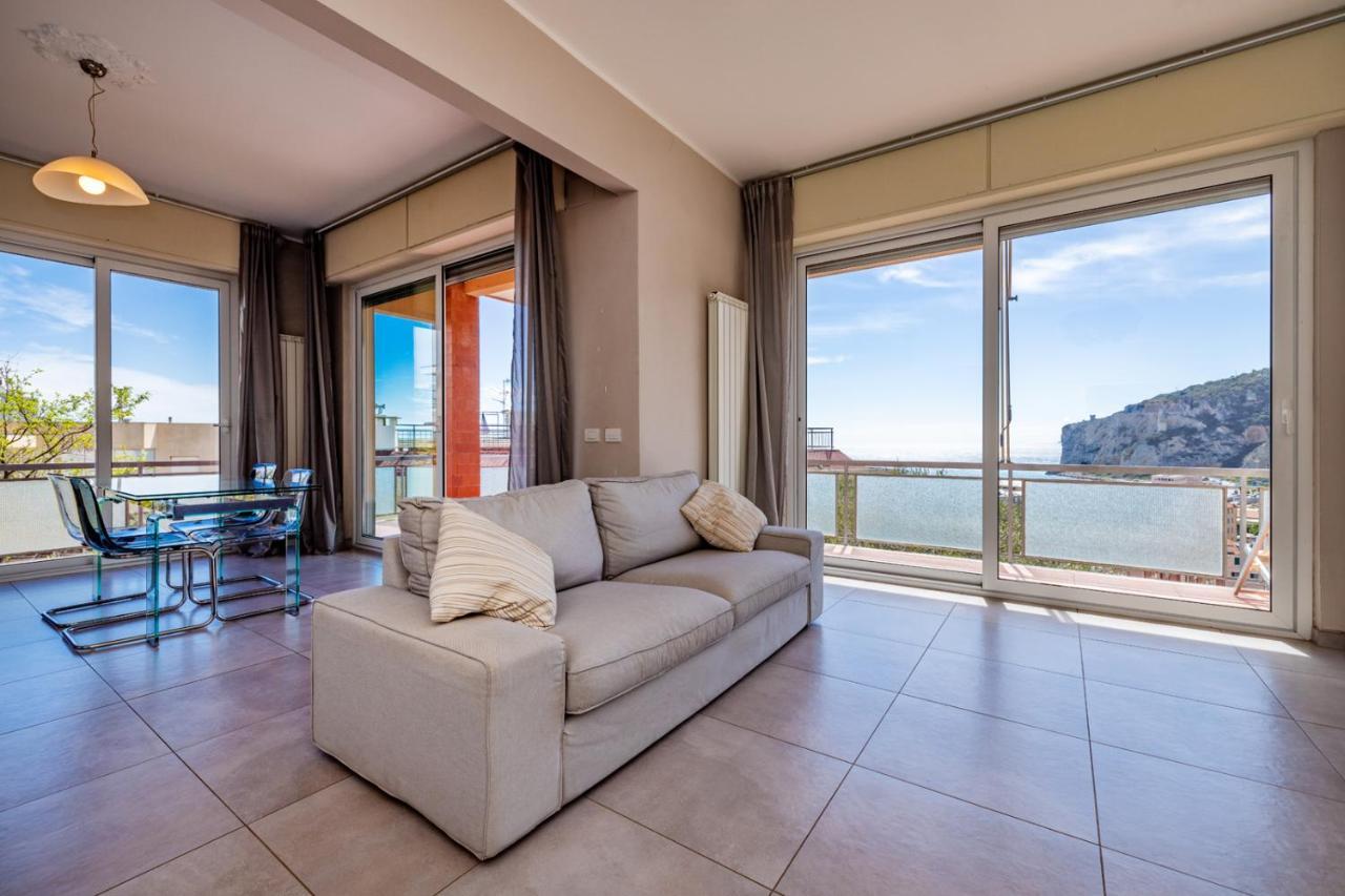 Casa Matilde - Appartamento Vista Mare - Con Posto Auto Finale Ligure Bagian luar foto